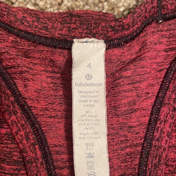 Lululemon size 4 tank - Picture 3 of 3